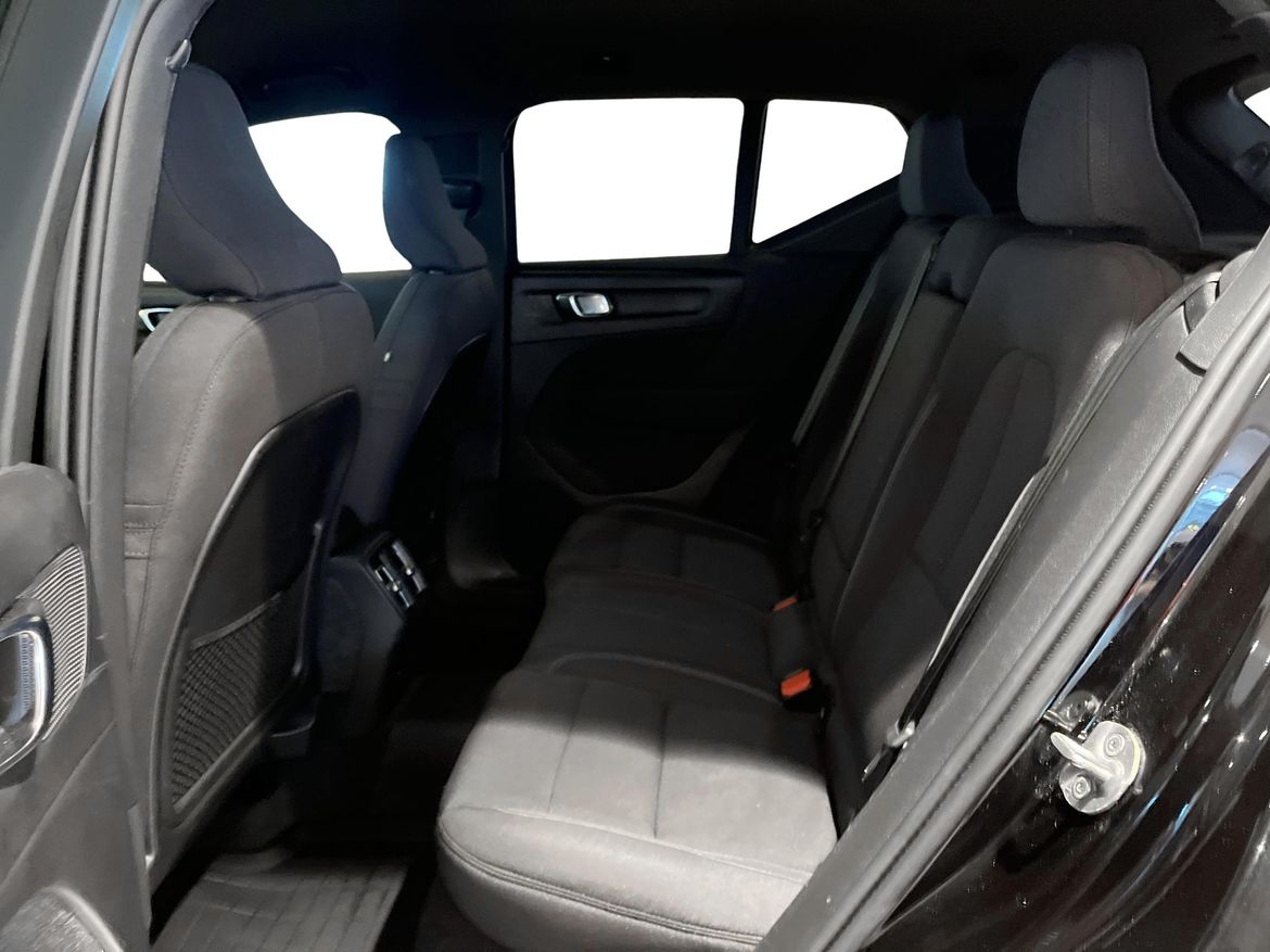 Volvo XC40 2023 - miniatyr 7