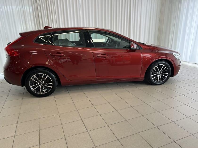 Bild 2 av Volvo V40 D2 Manuell, 120hk