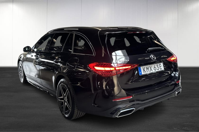 Bild 3 av Mercedes-Benz C 300 T e AMG Dragkrok Distronic Nightpackage 360° Moms