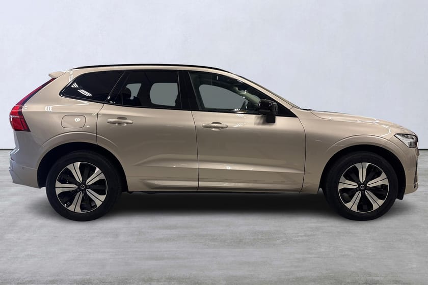 Bild 3 av Volvo XC60 Recharge T6 Plus Dark