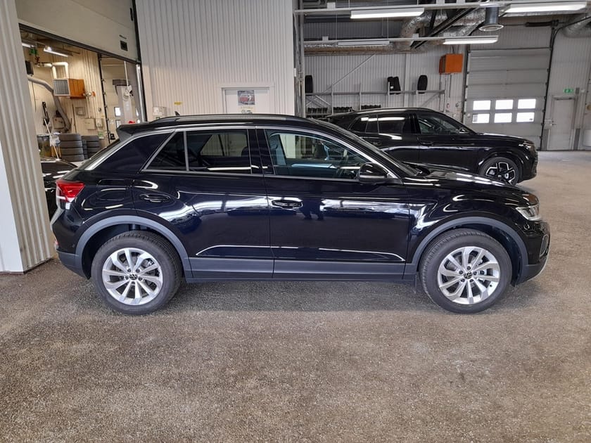 Bild 3 av Volkswagen T-Roc LIFE 1.5 TSI (150 HK) DSG