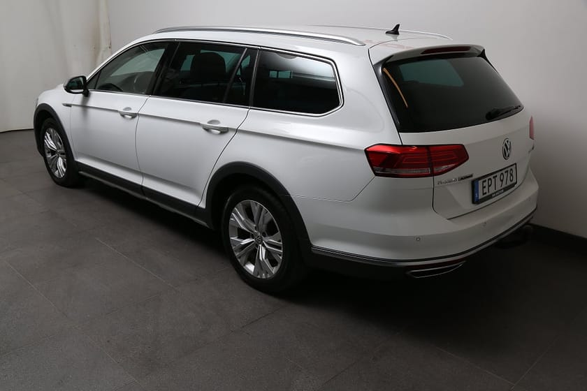 Bild 4 av Volkswagen Passat Alltrack 2,0 TDI 190hk 4M Executive DSG Navi Skinn Värmare Drag