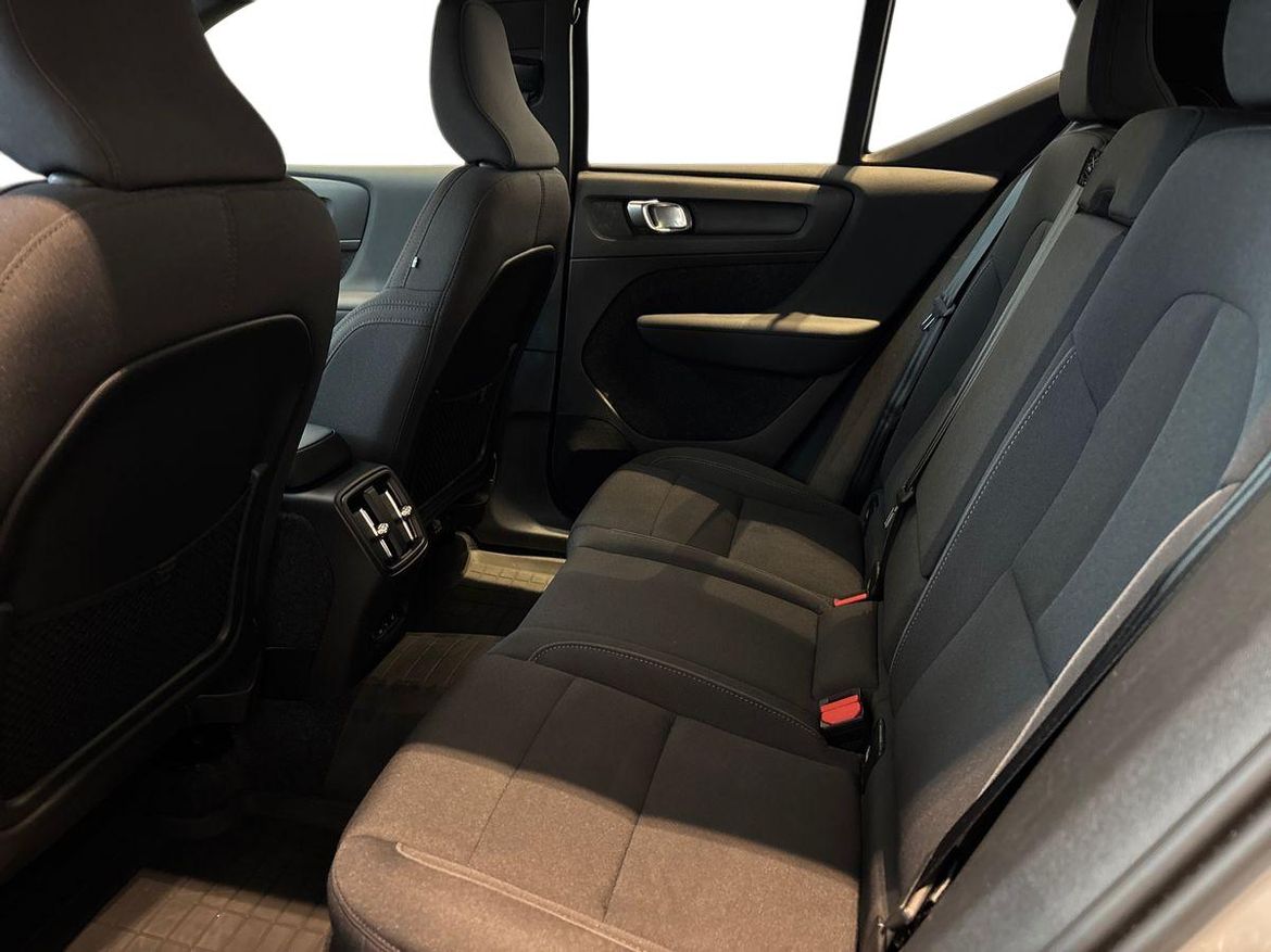 Volvo XC40 2023 - miniatyr 9