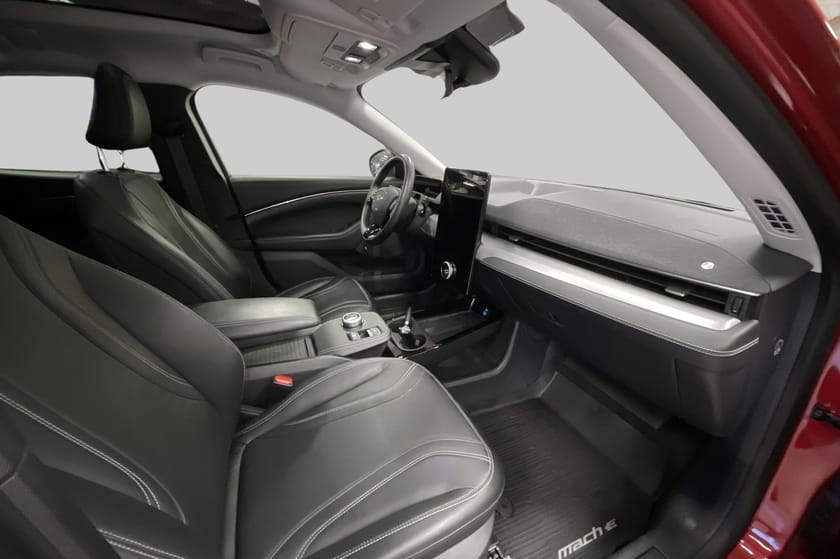 Bild 5 av Ford Mustang Mach-E Long Range RWD 294hk ( Teknik pkt+,Vinterhjul )