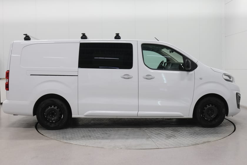 Bilde 5 av Peugeot e-Expert Mester Pluss L3 75kWh, 136hk, H.Feste, lasteholdere ++