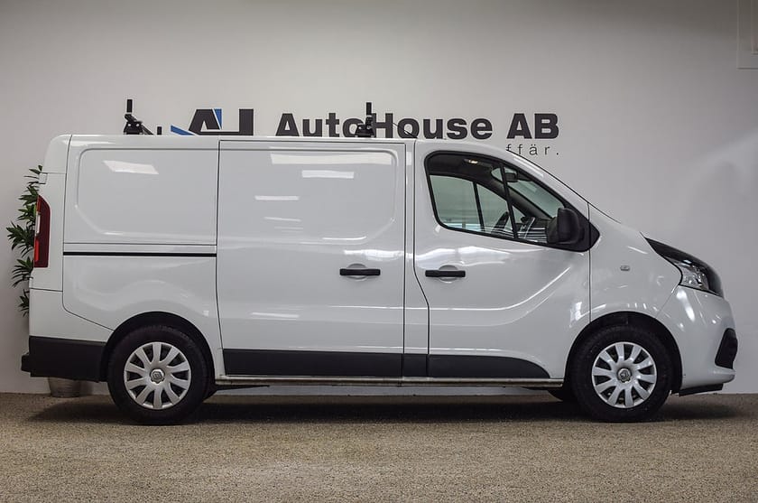 Bild 3 av Renault Trafic Skåpbil 2.9t 1.6 dCi L1H1 D-värmare Drag B-kamera MOMS