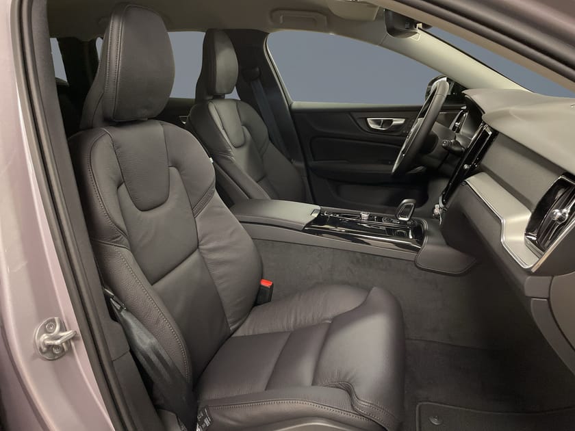 Bild 1 av Volvo V60 T6 Plus Dark Nordic Edition