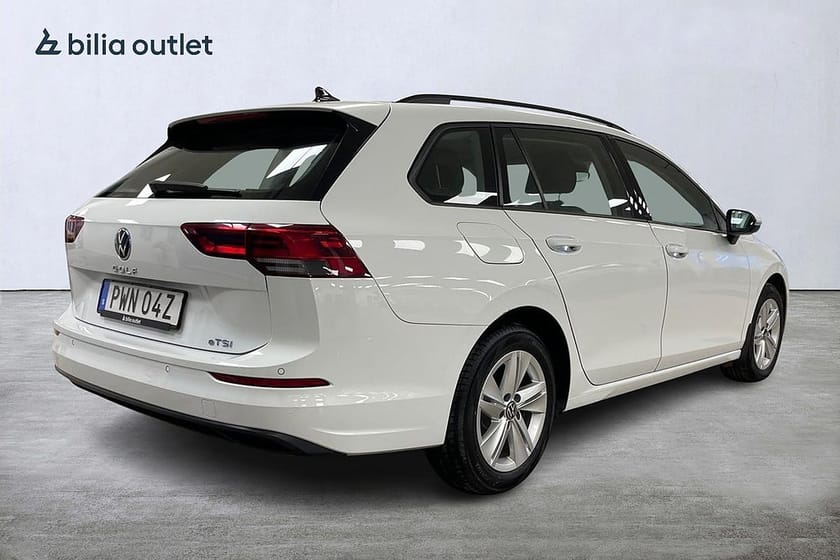 Bild 4 av Volkswagen Golf Sportscombi 1.5 eTSI ACT OPF Base Nyservad PDC Fram&Bak Carplay