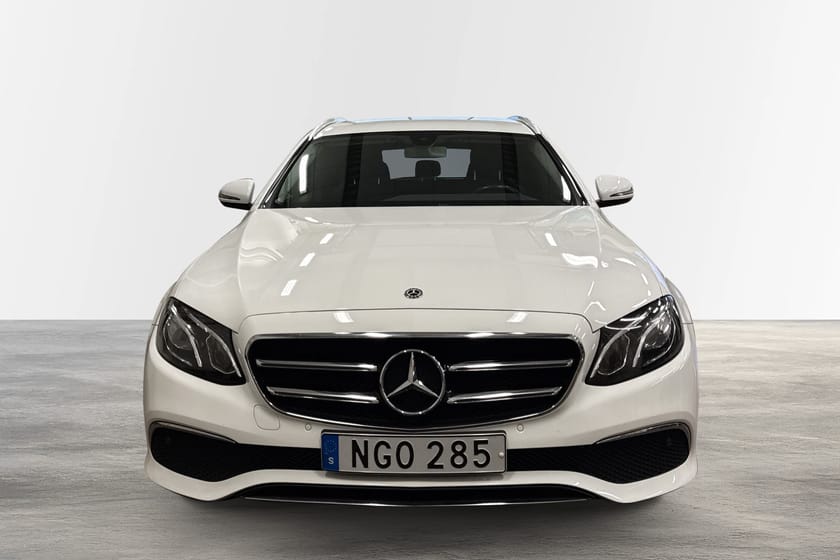 Bild 2 av Mercedes-Benz E 300 de T PLUG-IN Aut Avantgarde