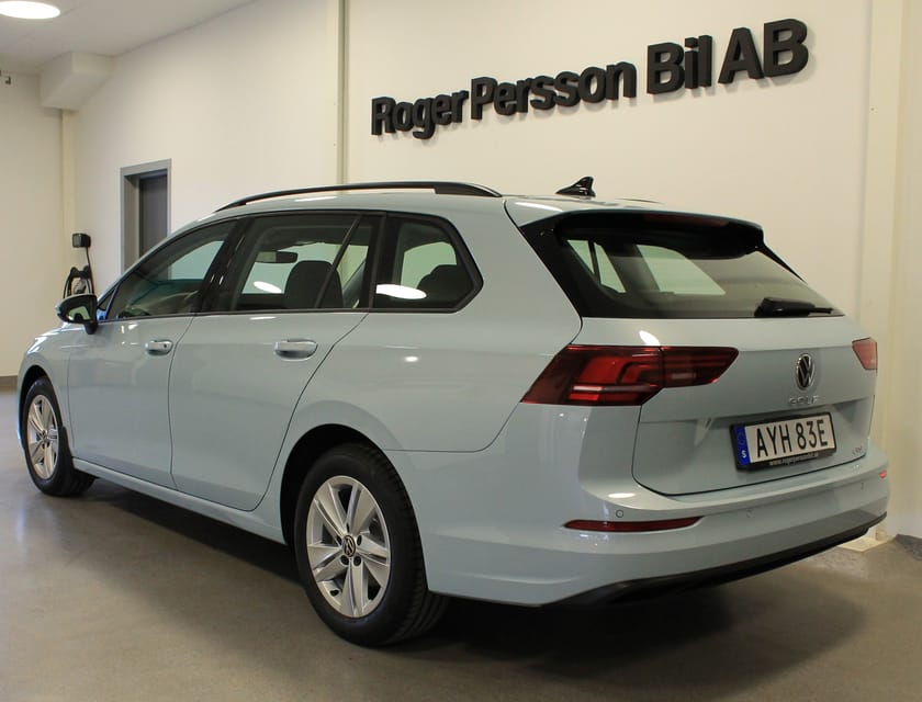 Bild 3 av Volkswagen Golf Sportscombi 150 hk eTSI DSG |Drag|Värmare|ACC|