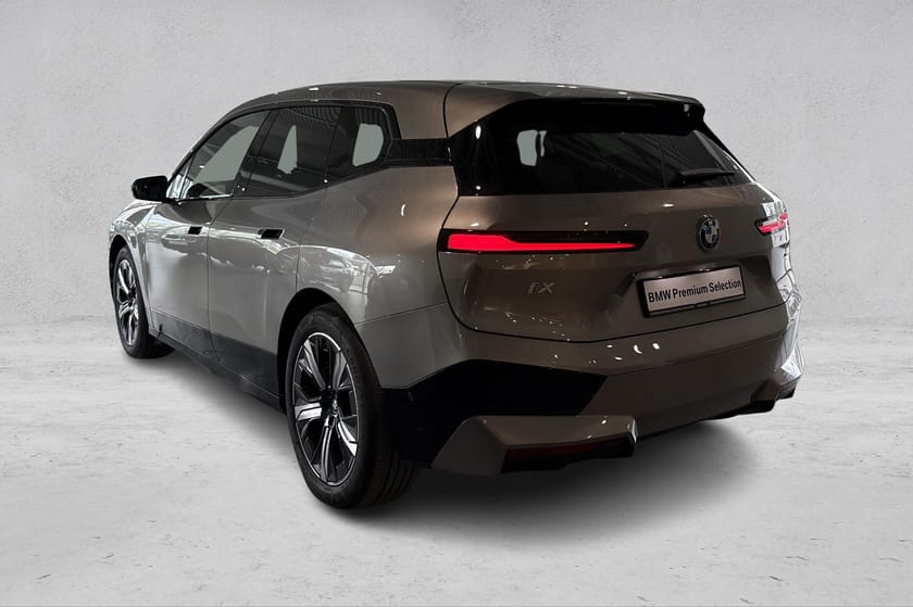 Bilde 3 av BMW iX xDrive50 Skinn| Massasje| Pano| Laser| Luft| H/K| Sportspakke