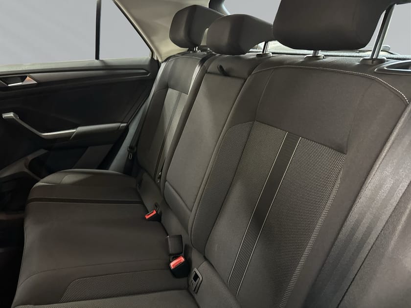 Bild 5 av Volkswagen T-Roc 1.0 TSI 110 HK PARKERINGSSENSORER