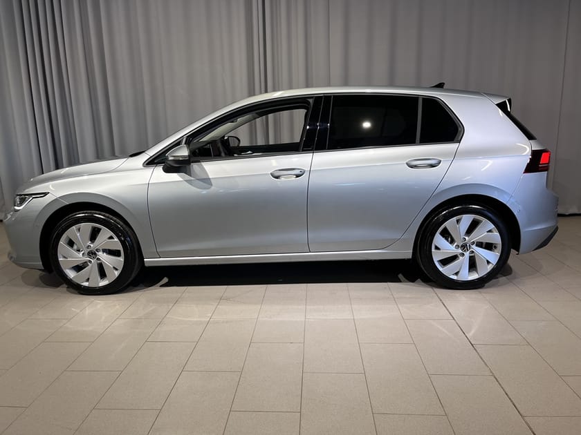 Bild 3 av Volkswagen Golf LIFE EDITION 1,5 eTSI 150Hk DSG, Drag