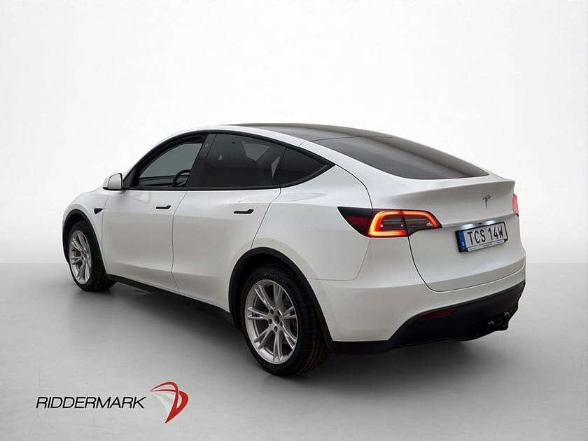 Bild 5 av Tesla Model Y Standard Range RWD Dragkrok Svensksåld MOMS