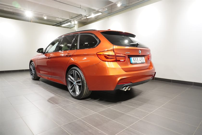Bild 5 av BMW 330i xDrive Touring M Sport Innovation Panorama H K Drag PA