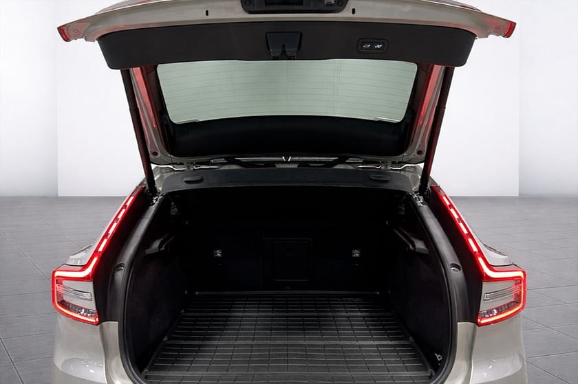 Bild 5 av Volvo C40 Recharge Single Motor Plus Drag Pano Kamera BLIS 231hk