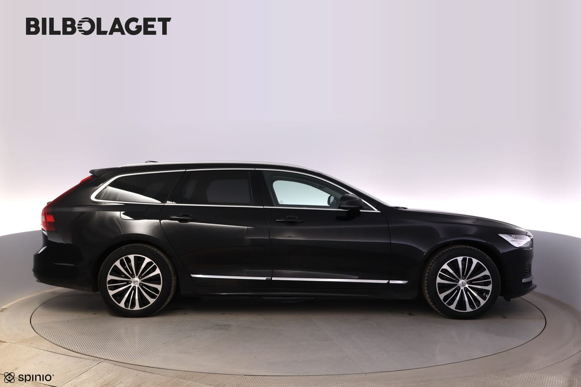 Volvo V90 2023 - miniatyr 2