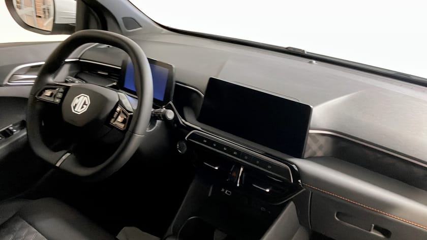 Bild 4 av MG 3 Hybrid+ MG3 LUX HEV 1.5 AT (BLACK) - DOVER WHITE