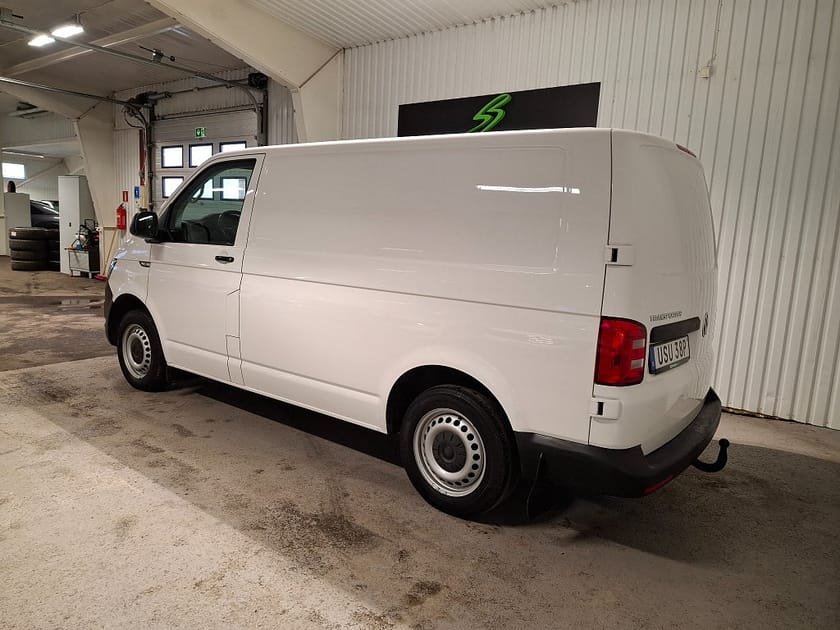 Bild 3 av Volkswagen Transporter T30 2.0 TDI DSG Värmare Fjärr Drag Skåpinredn 1 brukare