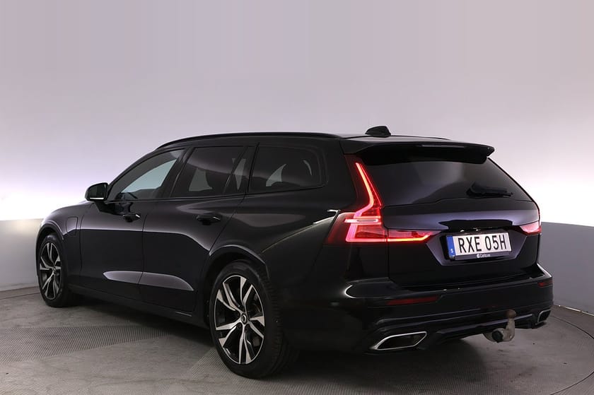 Bild 4 av Volvo V60 T8 Twin Engine AWD R-design Kamera Drag AdapFarth