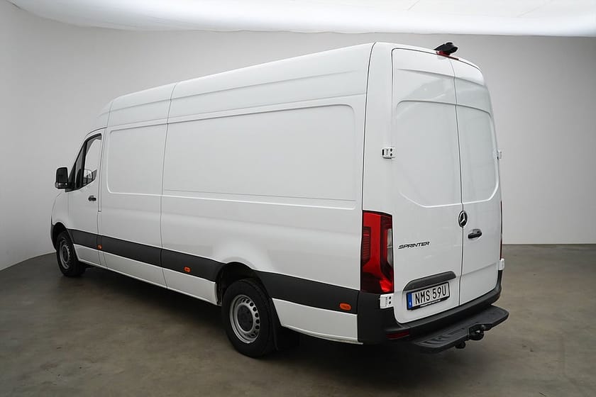 Bild 4 av Mercedes-Benz Sprinter 317 CDI RWD Panel Van / 170hk / LED / Moms / Värmare