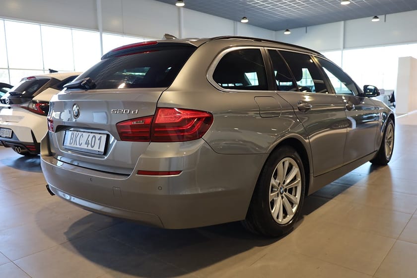 Bild 5 av BMW 520d Touring AUT Drag Läder PDC Connected Blåtand Rattvärme