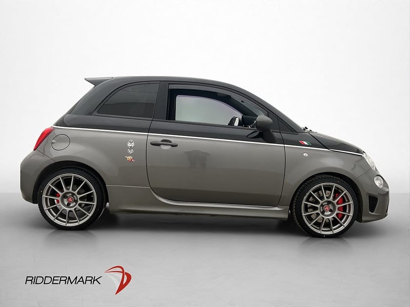Bild 1 av Abarth 595 1.4 T-JET 180hk Competizione Skalstolar Beats