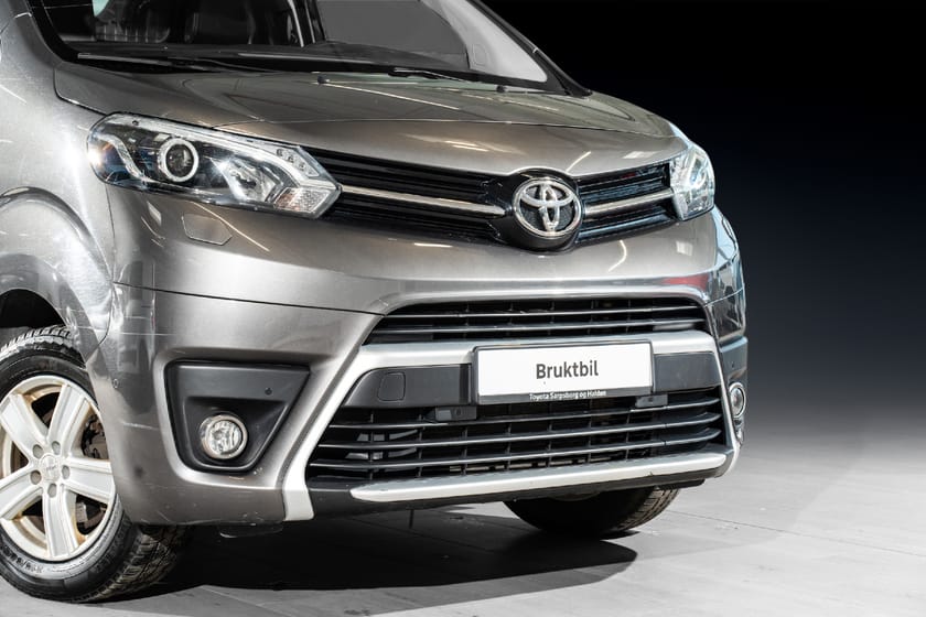 Bilde 2 av Toyota Proace 4x4 Lang 2.0 122HK 3 seter|H.feste|Kamera|Cruise|AC
