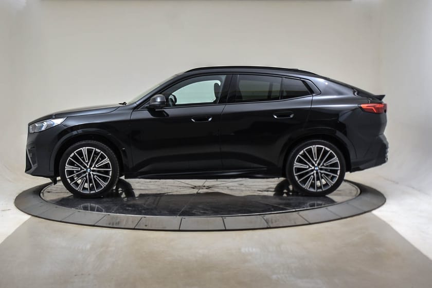 Bilde 3 av BMW iX2 xDrive30 Fully Charged Premium E.(K)