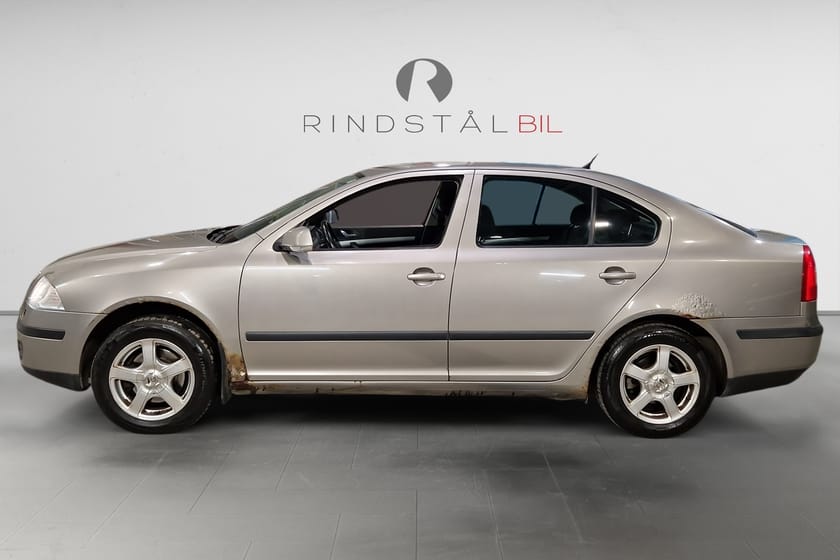 Bild 4 av Škoda Octavia 1.6 MPI 102 HK DRAG KAMREM BYTT 0.56L/MIL 2ÄGARE 15"