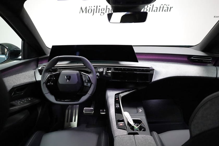 Bild 4 av Peugeot 3008 Hybrid 145 GT. 145Hk Automat Navi Adaptiv farthållare
