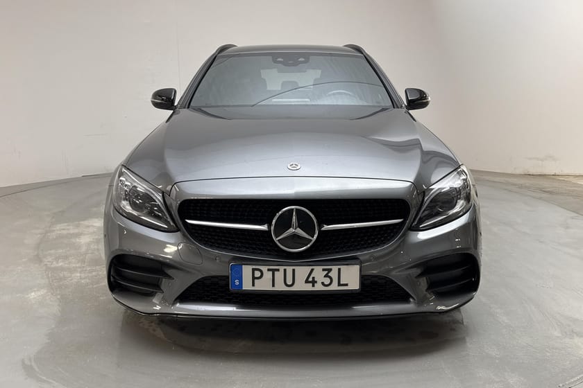 Bild 5 av Mercedes-Benz C 300 T de Kombi 306hk AMG Night Edition Cockpit GPS