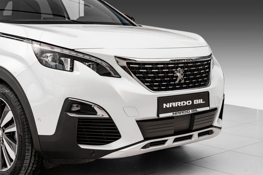 Bilde 2 av Peugeot 3008 GT HYBRID4 HYBRID4/Panoramatak/Hengerfeste/Nye sommerdekk!