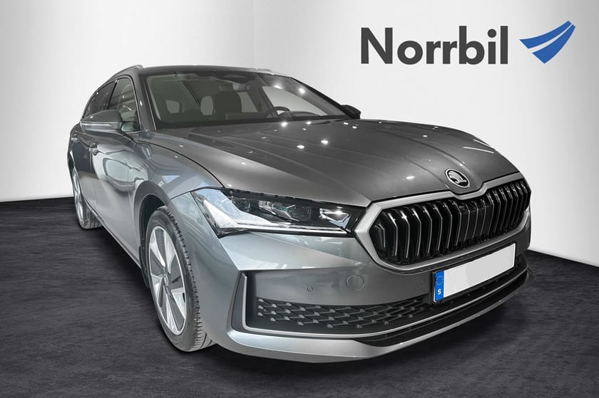 Bild 1 av Škoda Superb iV Kombi COMBI SELECTION 1,5 TSI Plug-In DSG, Drag, Värmare