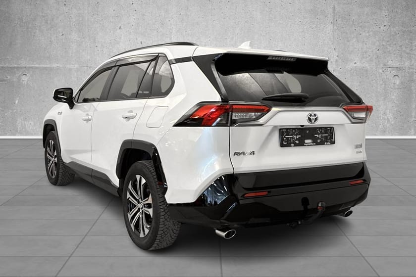 Bilde 3 av Toyota RAV4 Plug-in Hybrid Active Tech/alle servicer/WLTP 75 km/krok/