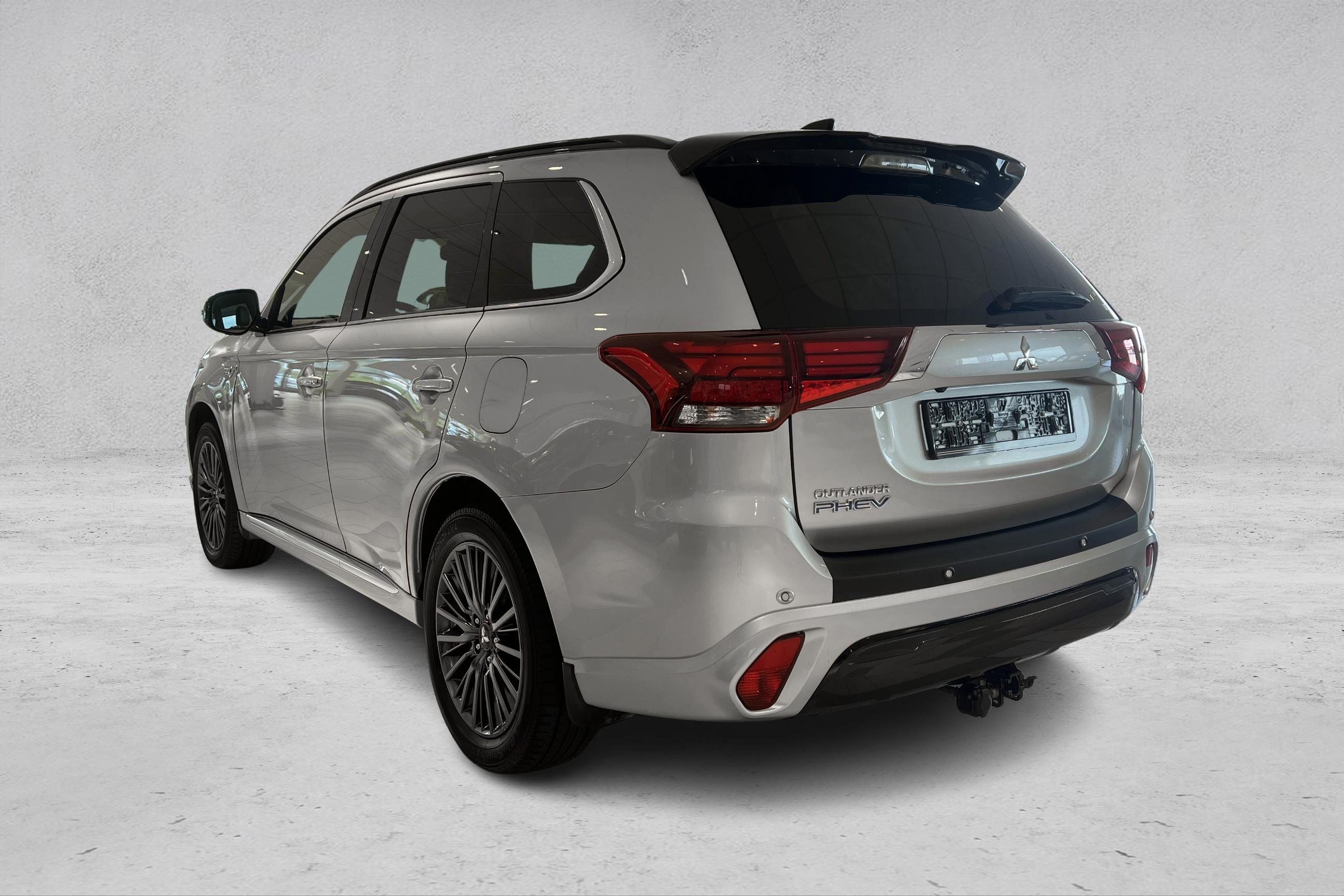 Thumnail bilde 2 av Mitsubishi Outlander PHEV