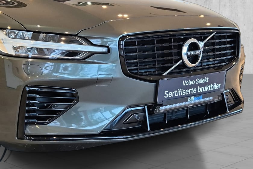 Bilde 3 av Volvo V60 Nydelig 2022 T8 Plug in hybrid AWD R-Design