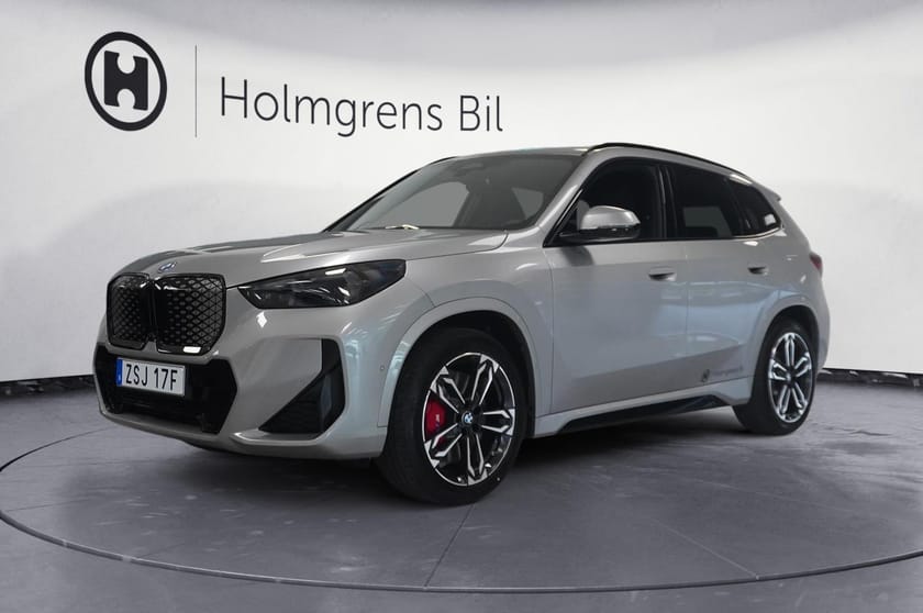 Bild 1 av BMW iX1 xDrive30 M Sport Pro Business Ed Drag DA HUD