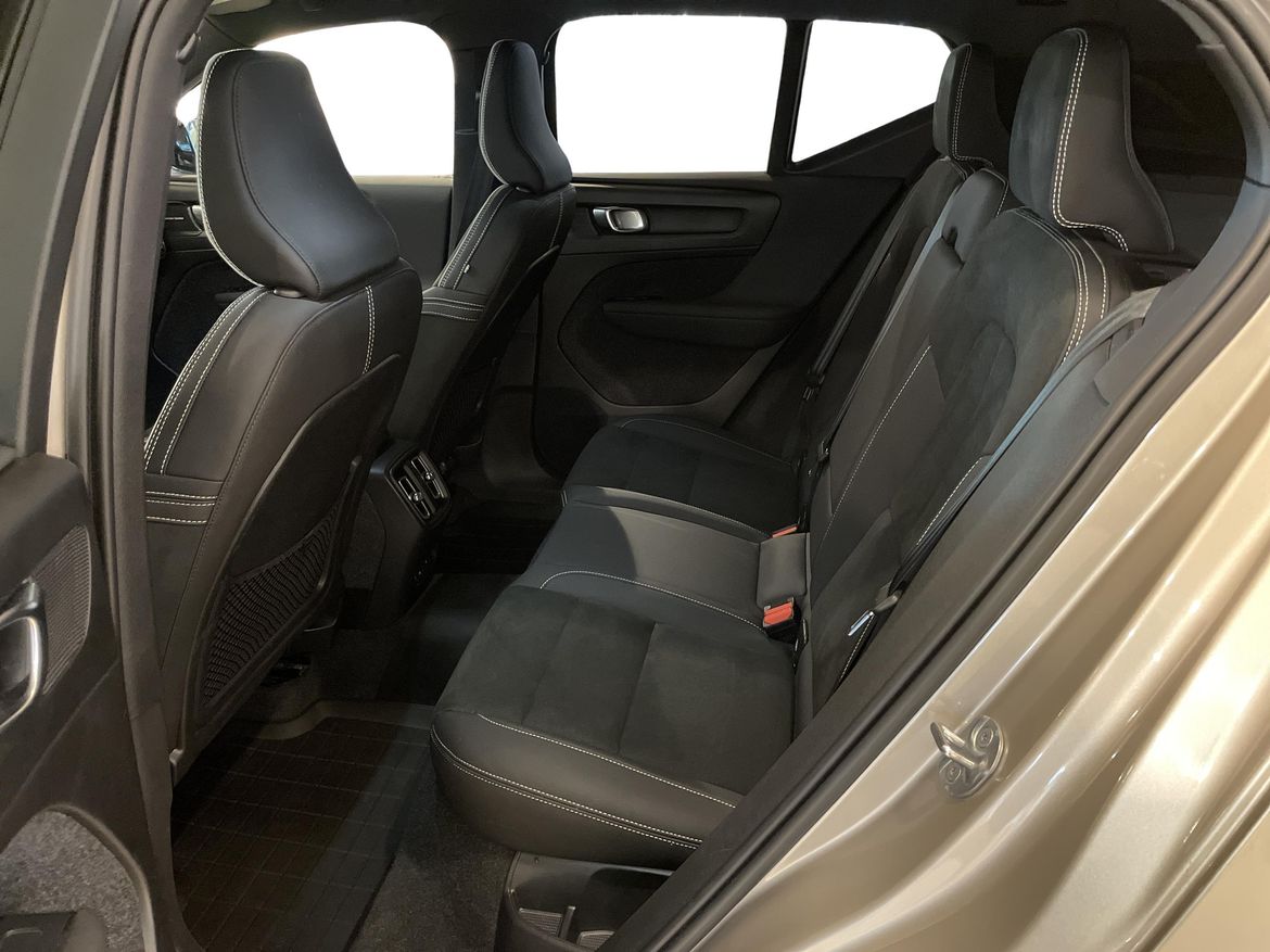 Volvo XC40 2023 - miniatyr 7