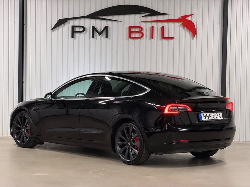 Bild 4 av Tesla Model 3 Performance AWD 510hk S&V-Hjul Svensksåld