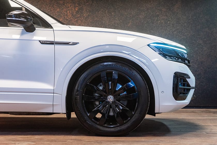 Bild 5 av Volkswagen Touareg 3.0 V6 TDI 4M R-Line | SE SPEC | Pano | 21" | 3483 kr/m