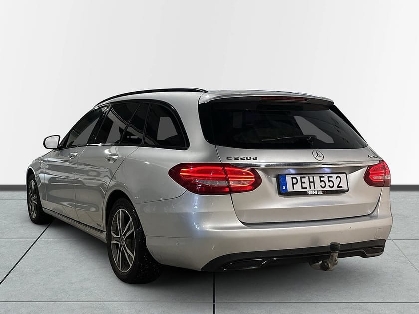 Bild 5 av Mercedes-Benz C 220 T d 4MATIC 4M 9G Avantgarde Drag Skinn Dvärm MoK S/V-hjul