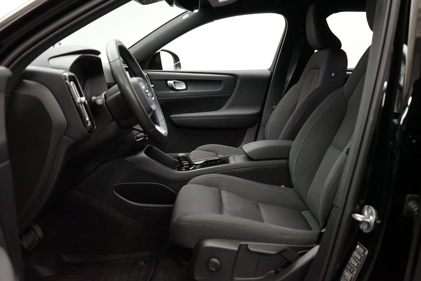 Bild 5 av Volvo XC40 Recharge Single Motor Core Edition, Ränta 2.95%, Navigation, Baklucka elmanövrerad, Dragkrok
