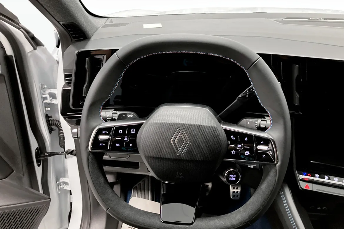 Renault Rafale E-Tech 4×4