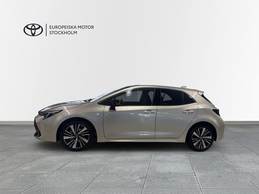 Bild 3 av Toyota Corolla Hybrid 1,8 5D STYLE / P-SENSOR / DÖDAVINKEL