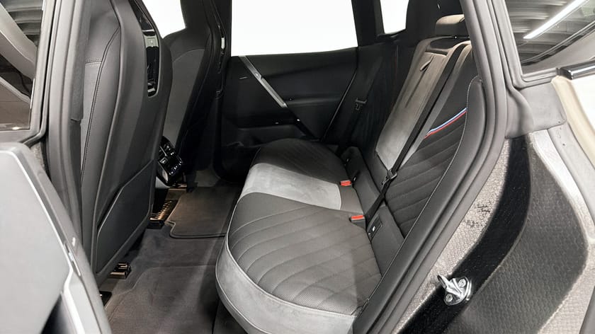 Bild 5 av BMW iX xDrive60 xDrive 60 M Sport pro Ventilerade Pano 4-zon