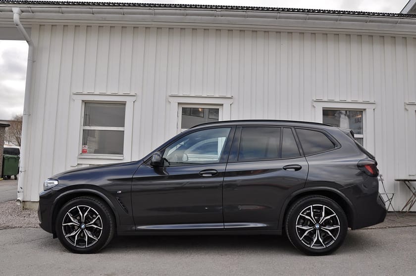 Bild 3 av BMW X3 xDrive20d M Sport Nav Drag  Värmare Shadow Line Moms