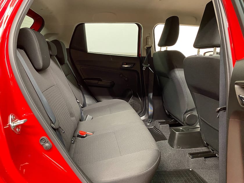 Bild 5 av Suzuki Swift 1.2 Automatlåda, Backkamera