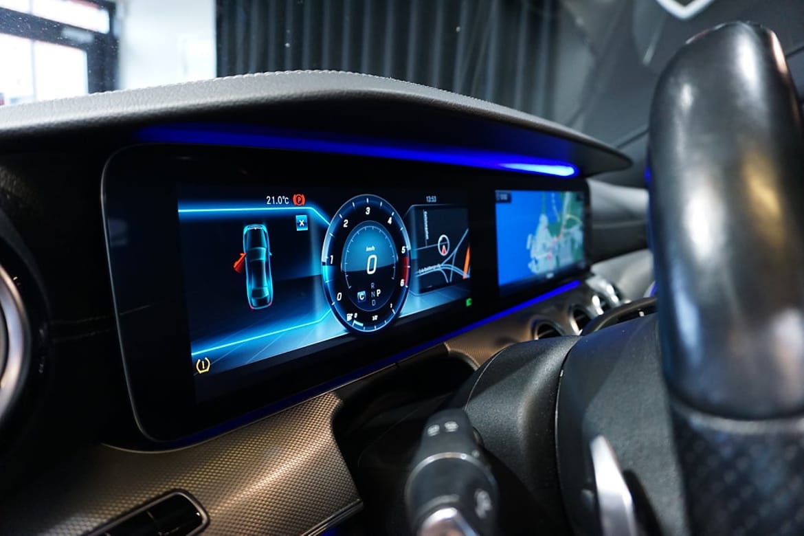 Mercedes-Benz E-Klass 2017 - miniatyr 12