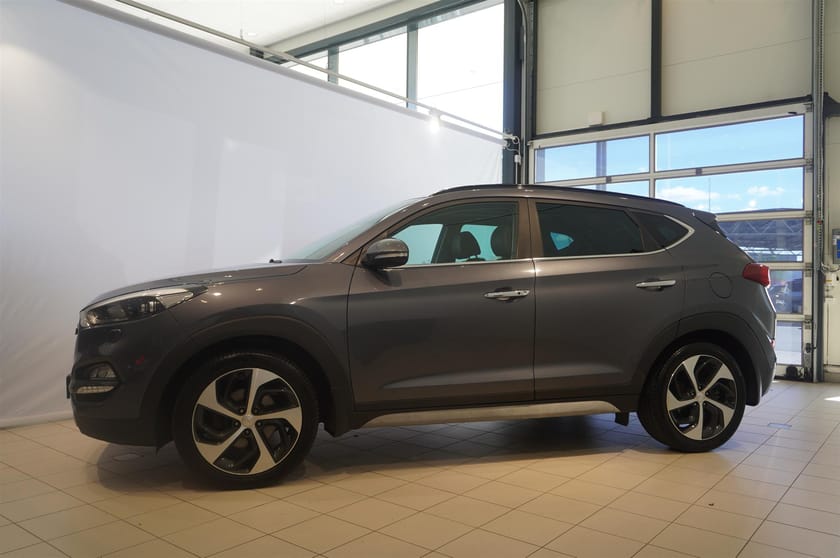 Bild 3 av Hyundai Tucson 4WD Backkamera Navi Helskinn Panorama
